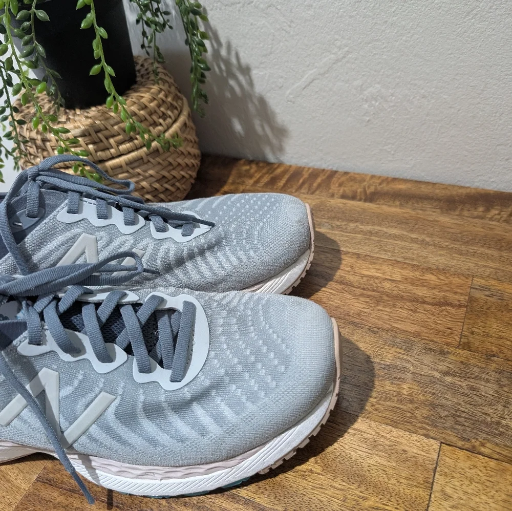 New Balance Men's‎  860 V11 W860S11 Gray Running Shoes Lace Up Low Top Sz 9.5D_4